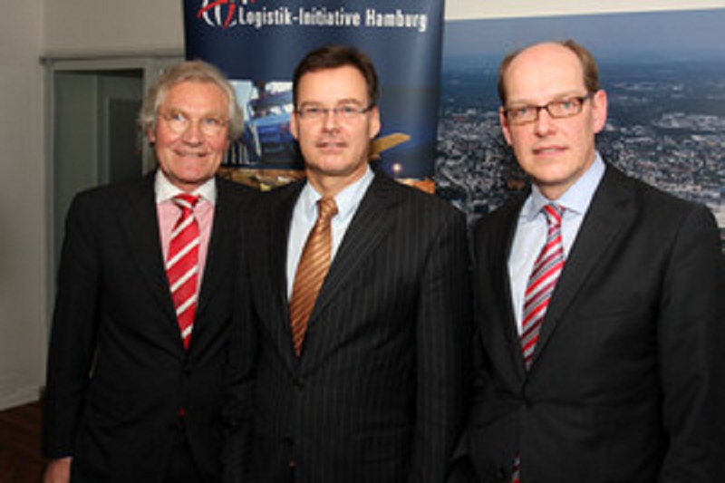 Von links: Prof. Dr. Witten, Senator Axel Gedaschko, G. Lobenberg